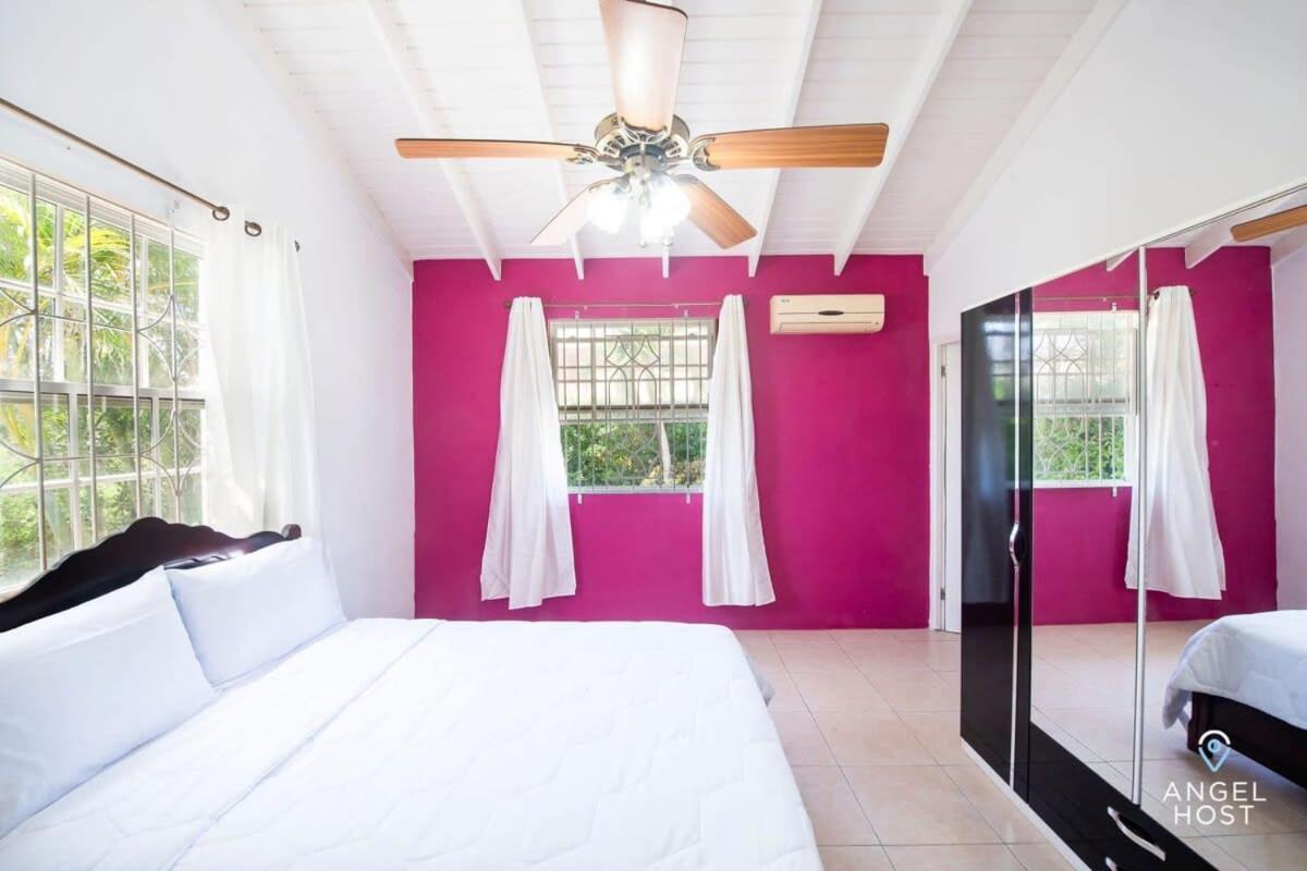 Beachy Cottage I Kitchen I Wi-Fi I Shaded Cabana I Parking Saint Philip Exterior photo
